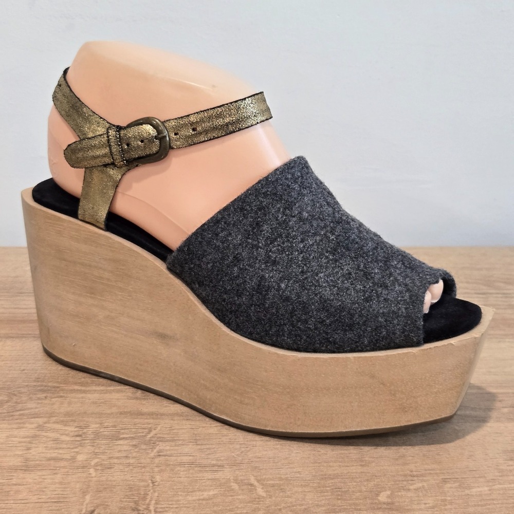 Rachel Comey Leather Wood Wedge Platform Sandals Size 7.5 ankle strap square Toe